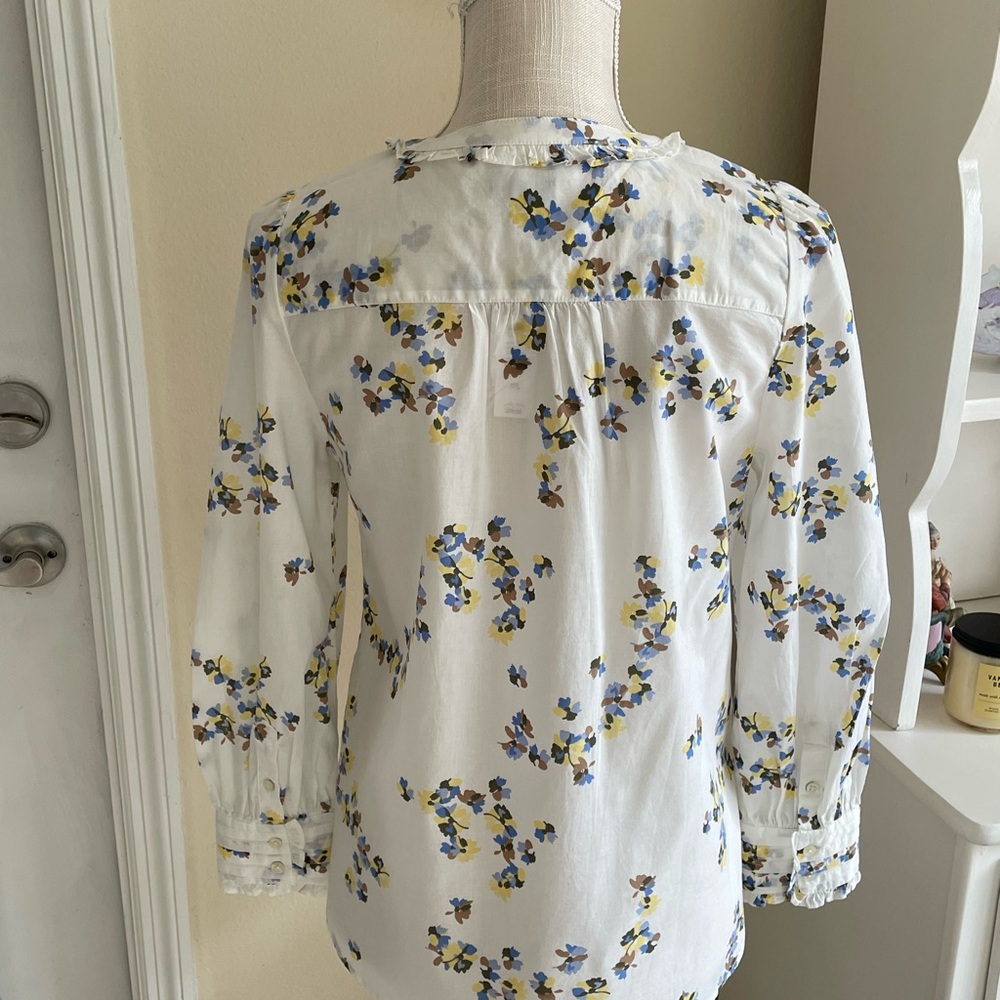 🌟HP🌟Talbots White Floral Shirt - Picture 3 of 5